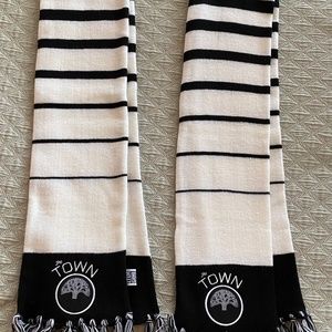 Warriors “the town” scarves